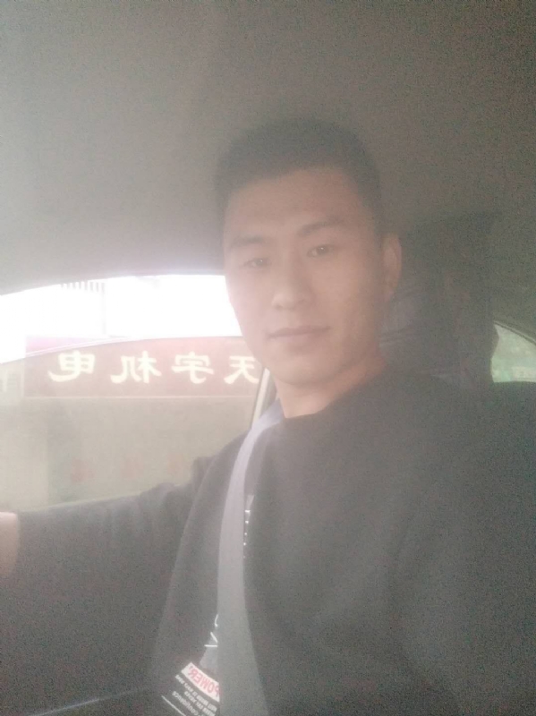 老鼠爱上猫的第一张照片--芜湖相亲服务中心