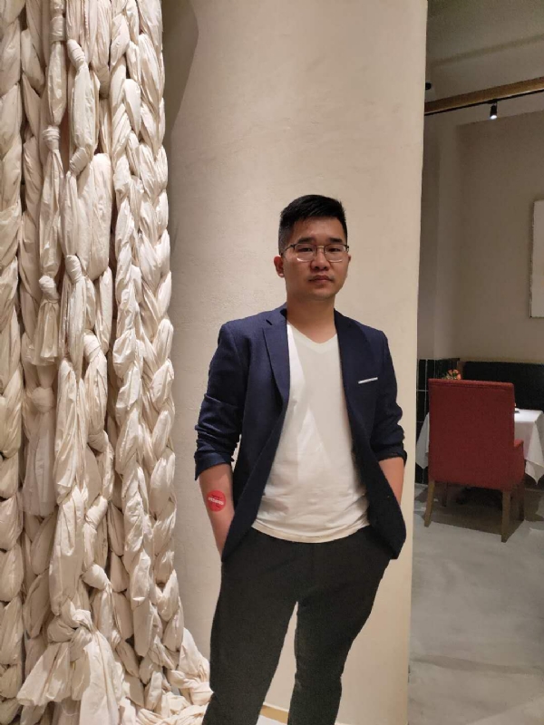 在路上的第二张照片--芜湖相亲服务中心