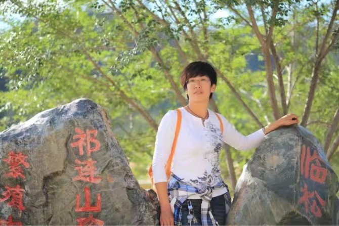 弱水河边青春草的第一张照片--芜湖相亲服务中心
