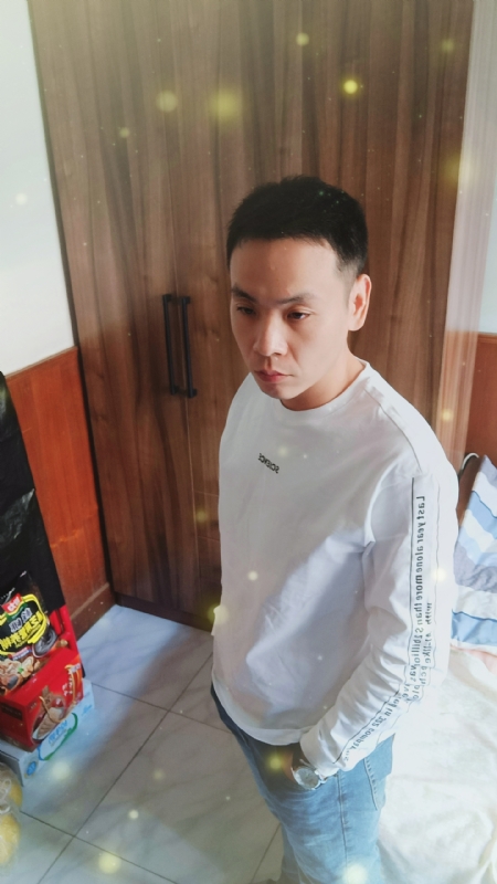 没有蜡笔的小航的第三张照片--芜湖相亲服务中心