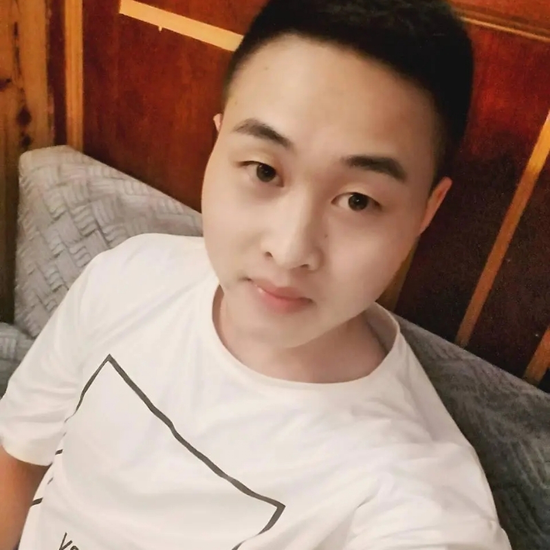 娃娃脸小爸爸的第一张照片--芜湖相亲服务中心
