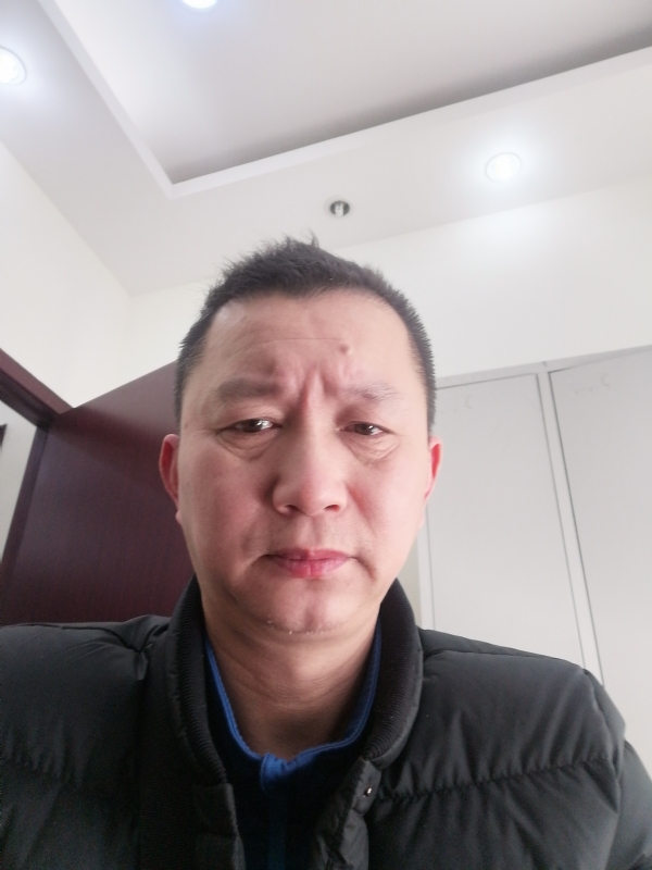 相视而笑的第一张照片--芜湖相亲服务中心