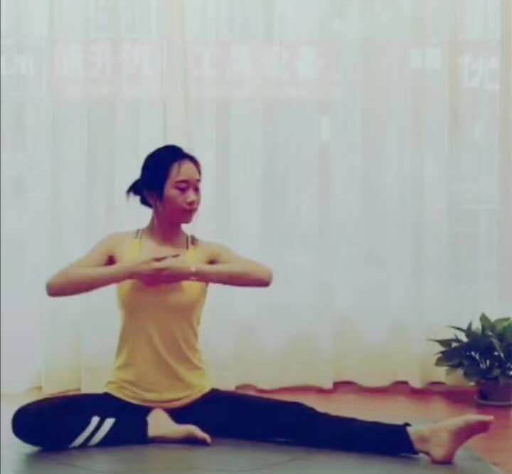 静静子的第一张照片--芜湖相亲服务中心