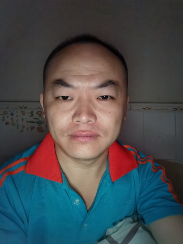 与子携老的第三张照片--芜湖相亲服务中心