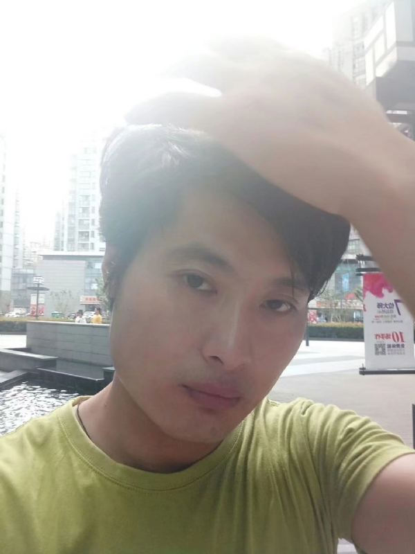 钢铁侠的第一张照片--芜湖相亲服务中心