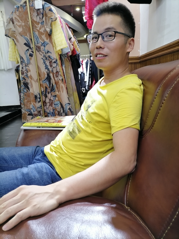 汪顺鹏的第一张照片--芜湖相亲服务中心