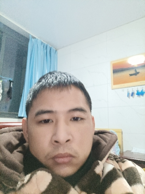 寂寞的第二张照片--芜湖相亲服务中心