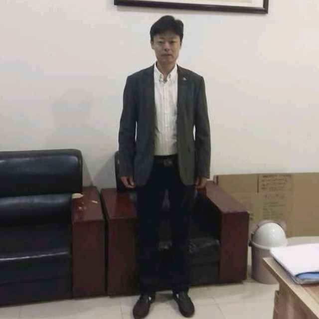 蓝天白云的第一张照片--芜湖相亲服务中心
