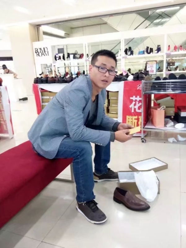 借我你的手的第一张照片--芜湖相亲服务中心