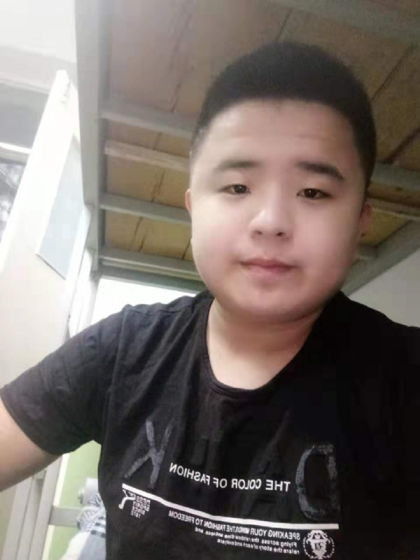 打小就爱淘气的第一张照片--芜湖相亲服务中心