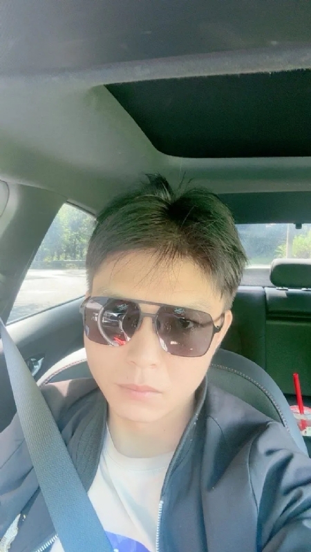 怀念的第一张照片--芜湖相亲服务中心
