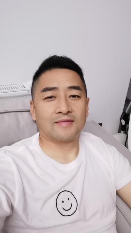 向阳而生的第一张照片--芜湖相亲服务中心