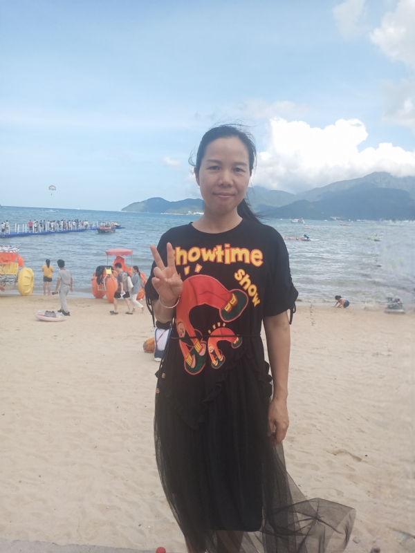 容容的第一张照片--芜湖相亲服务中心