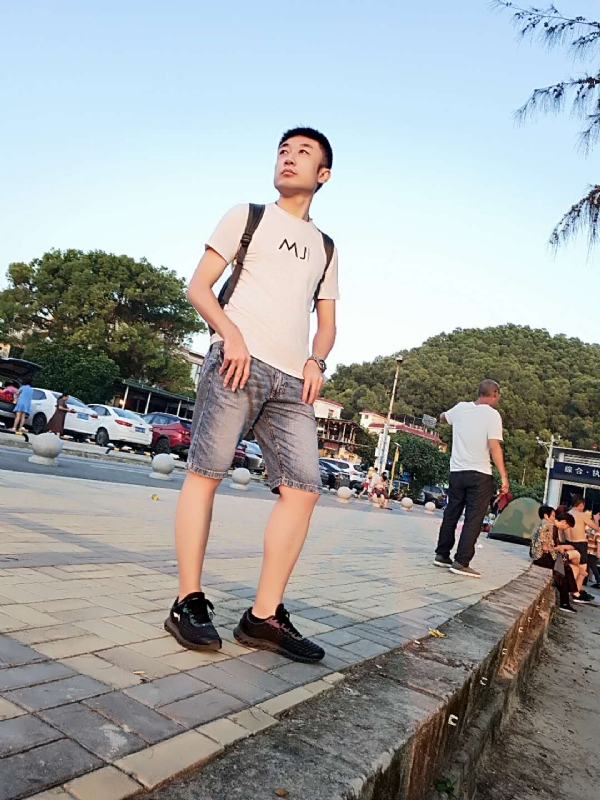 俊皓的第一张照片--芜湖相亲服务中心
