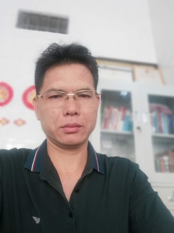 后视镜的第一张照片--芜湖相亲服务中心