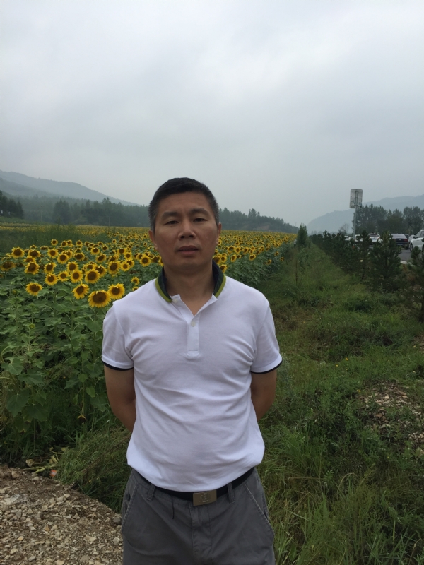 爱拼才会赢的大叔的第三张照片--芜湖相亲服务中心